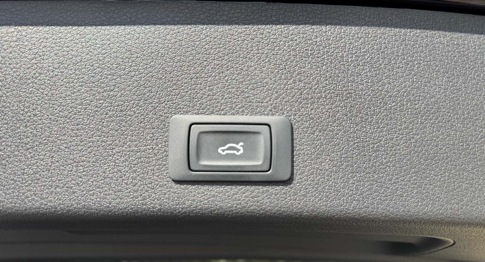 Sort Audi e-tron fra 2022