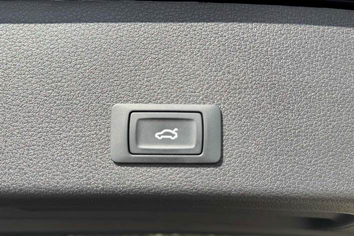 Sort Audi e-tron fra 2022