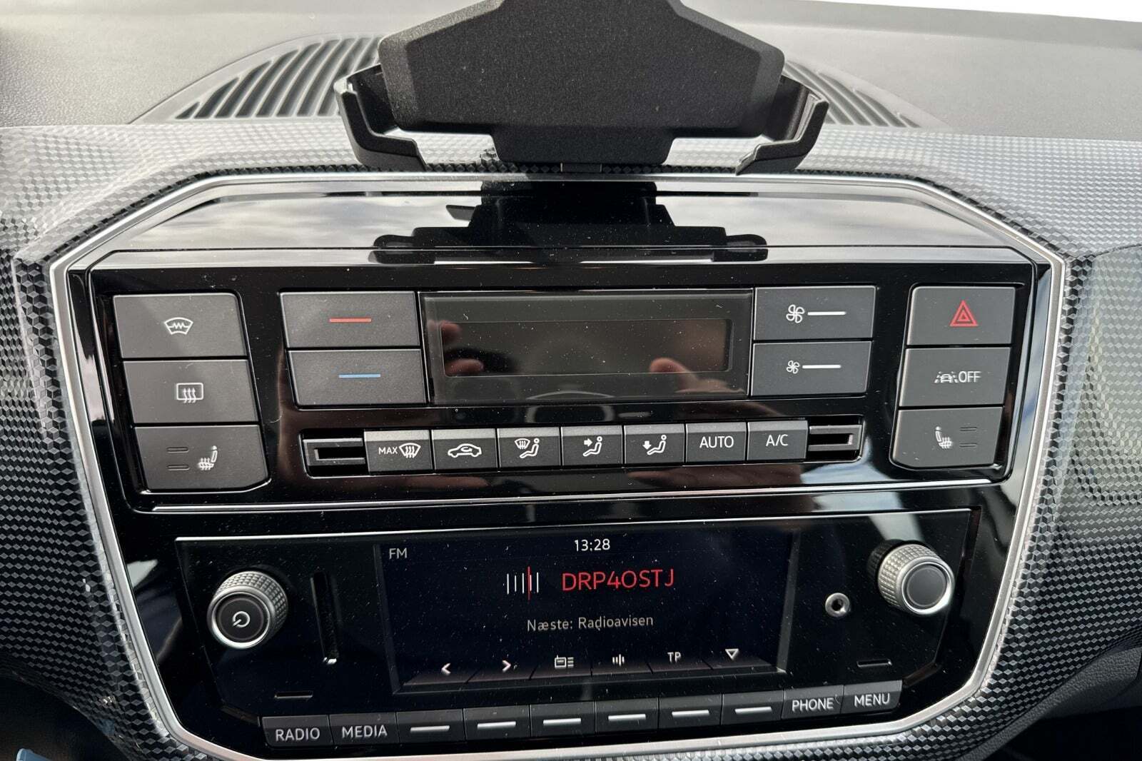 Hvid VW E-UP! fra 2022