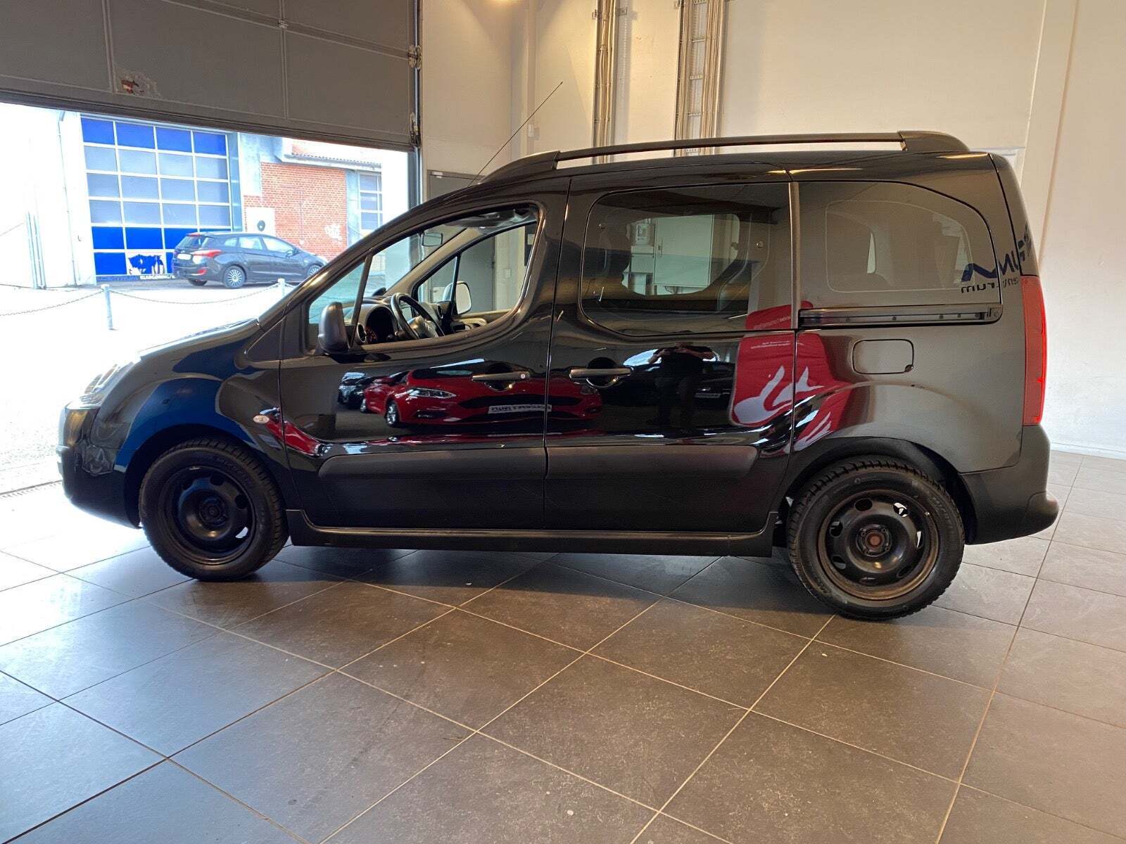 Sort Citroën Berlingo fra 2018