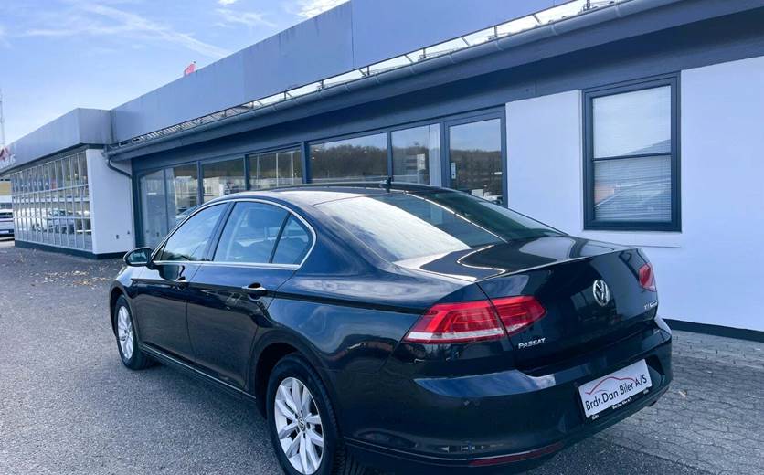 VW Passat