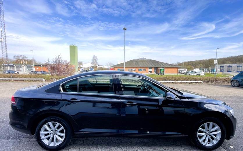 VW Passat