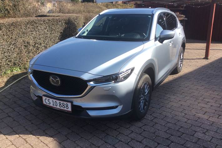 Sølv Mazda CX-5 fra 2020