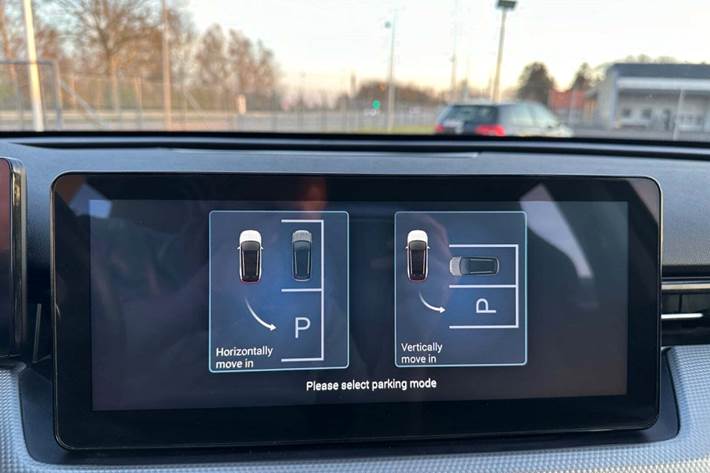 Grå Aiways U5 fra 2023