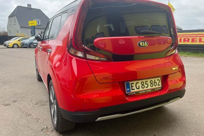 Rød Kia e-Soul fra 2019