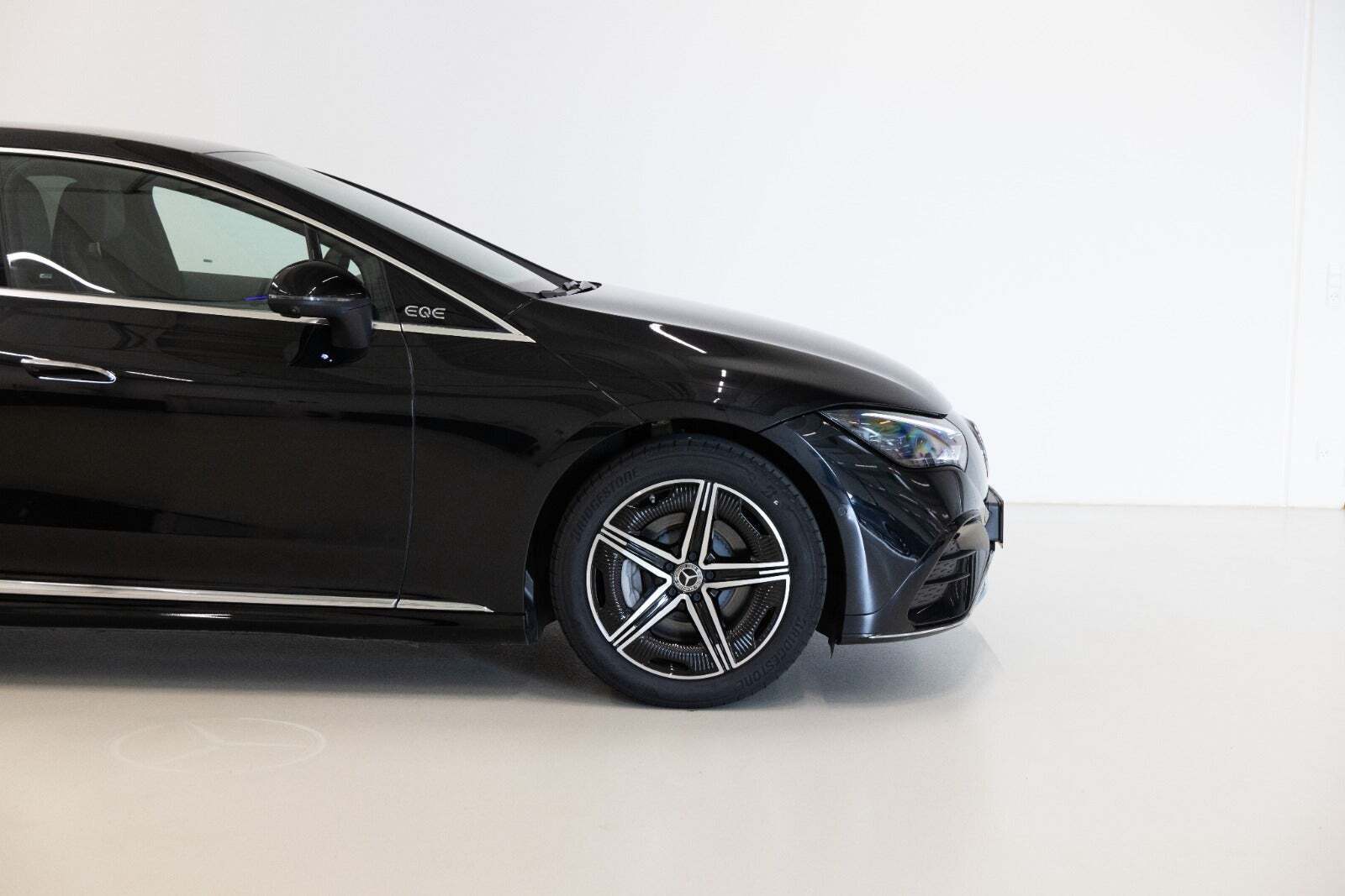 Mercedes EQE350