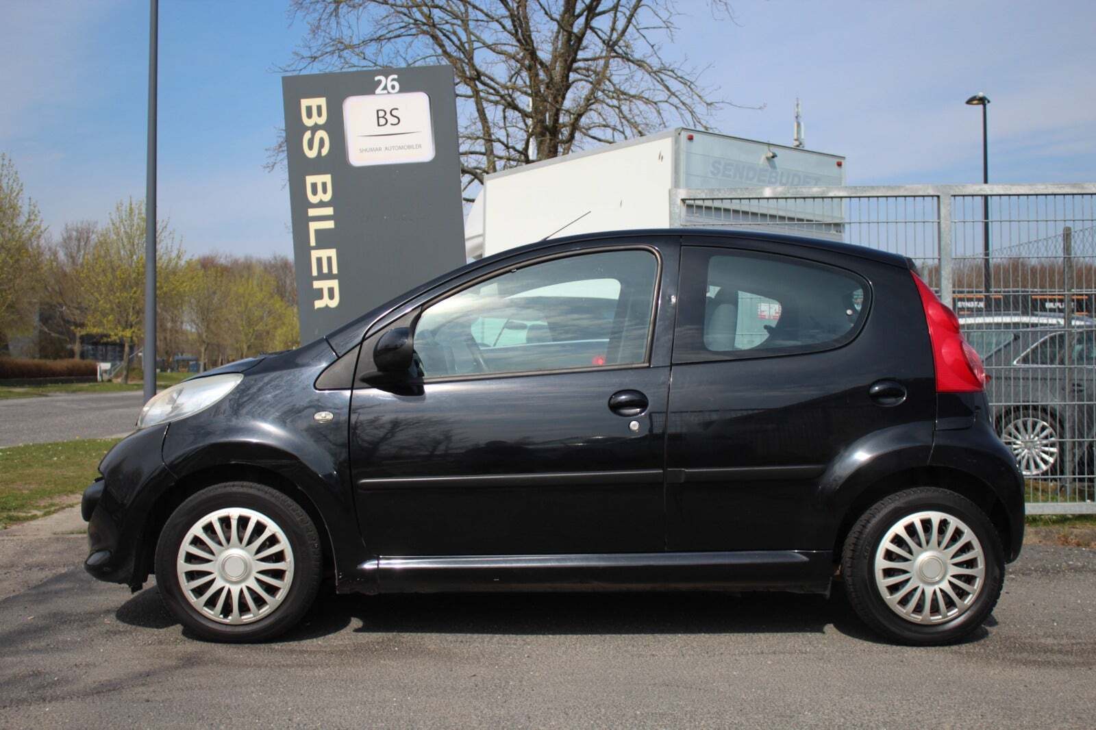 Sort Peugeot 107 fra 2008