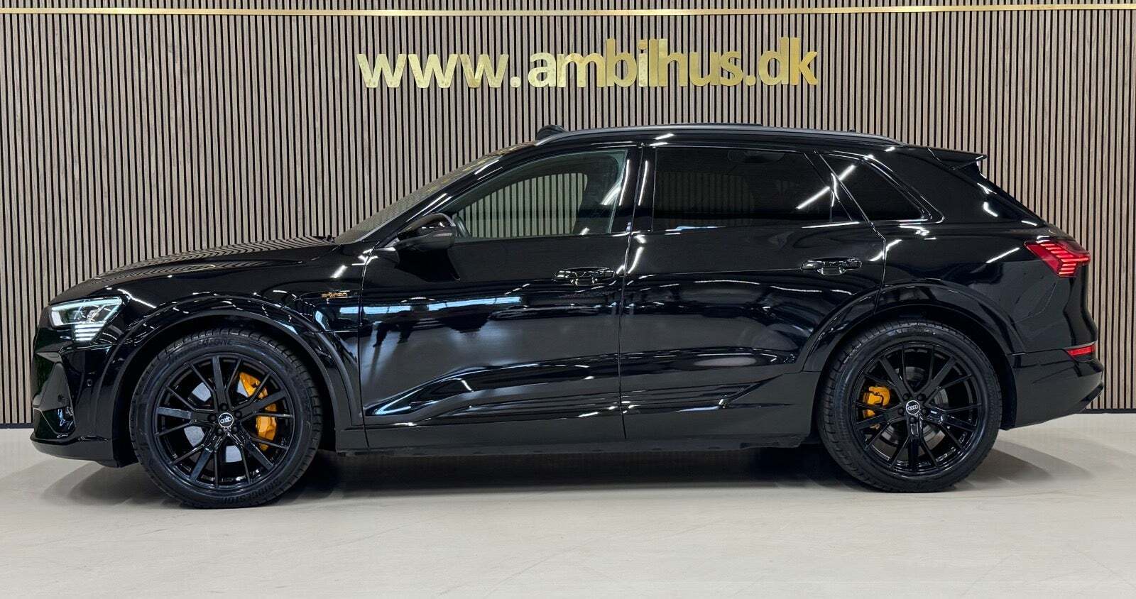 Sort Audi e-tron fra 2022