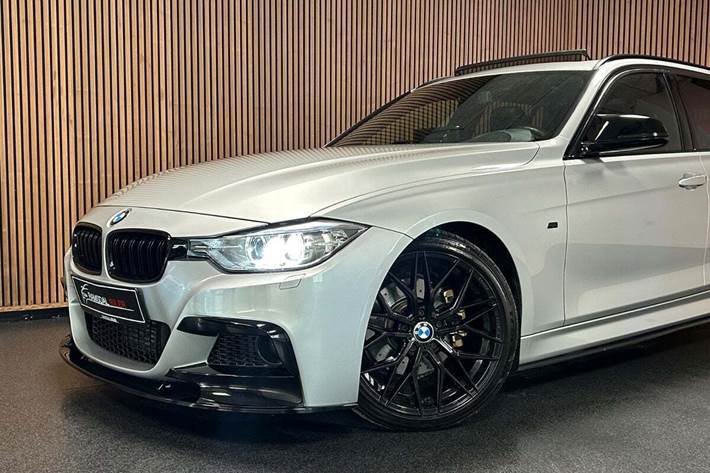 Sølv BMW 328i fra 2014