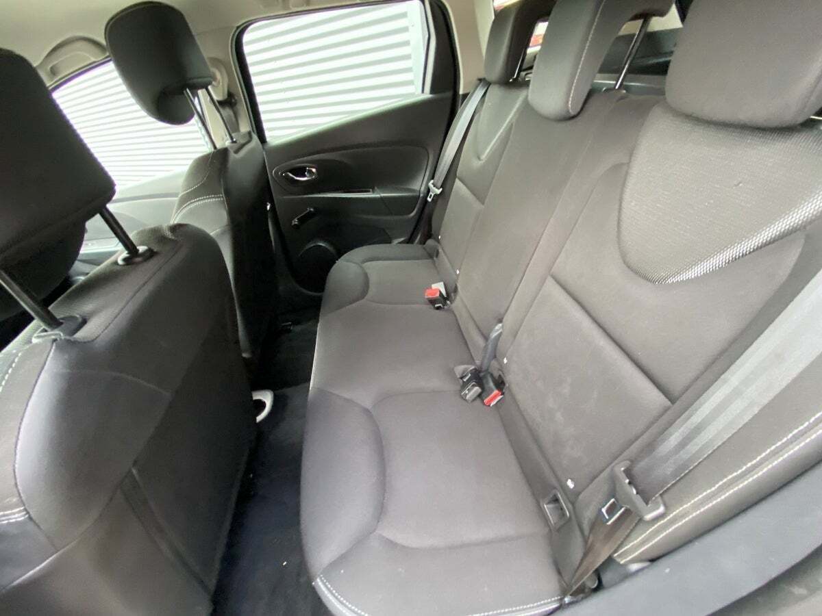 Sort Renault Clio IV fra 2013