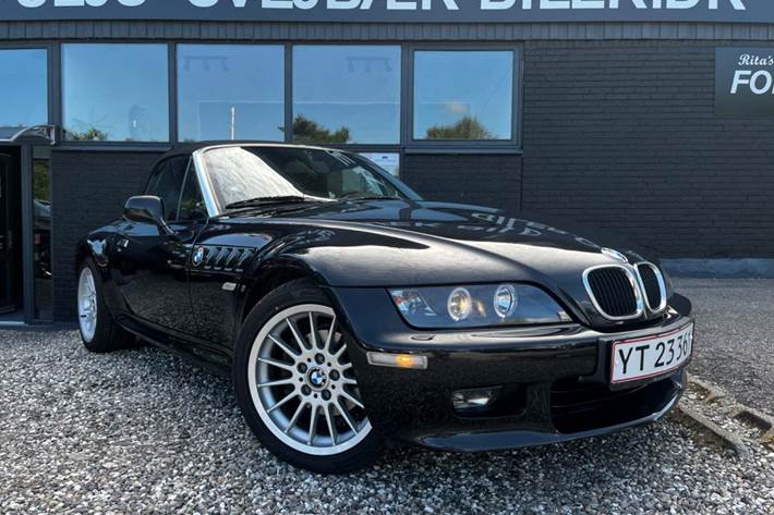 Sort BMW Z3 fra 1998
