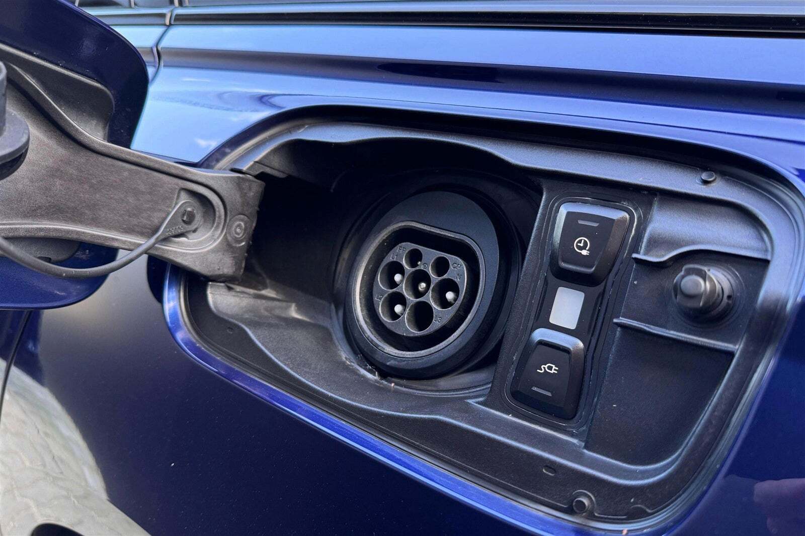 Blå Audi A6 fra 2021