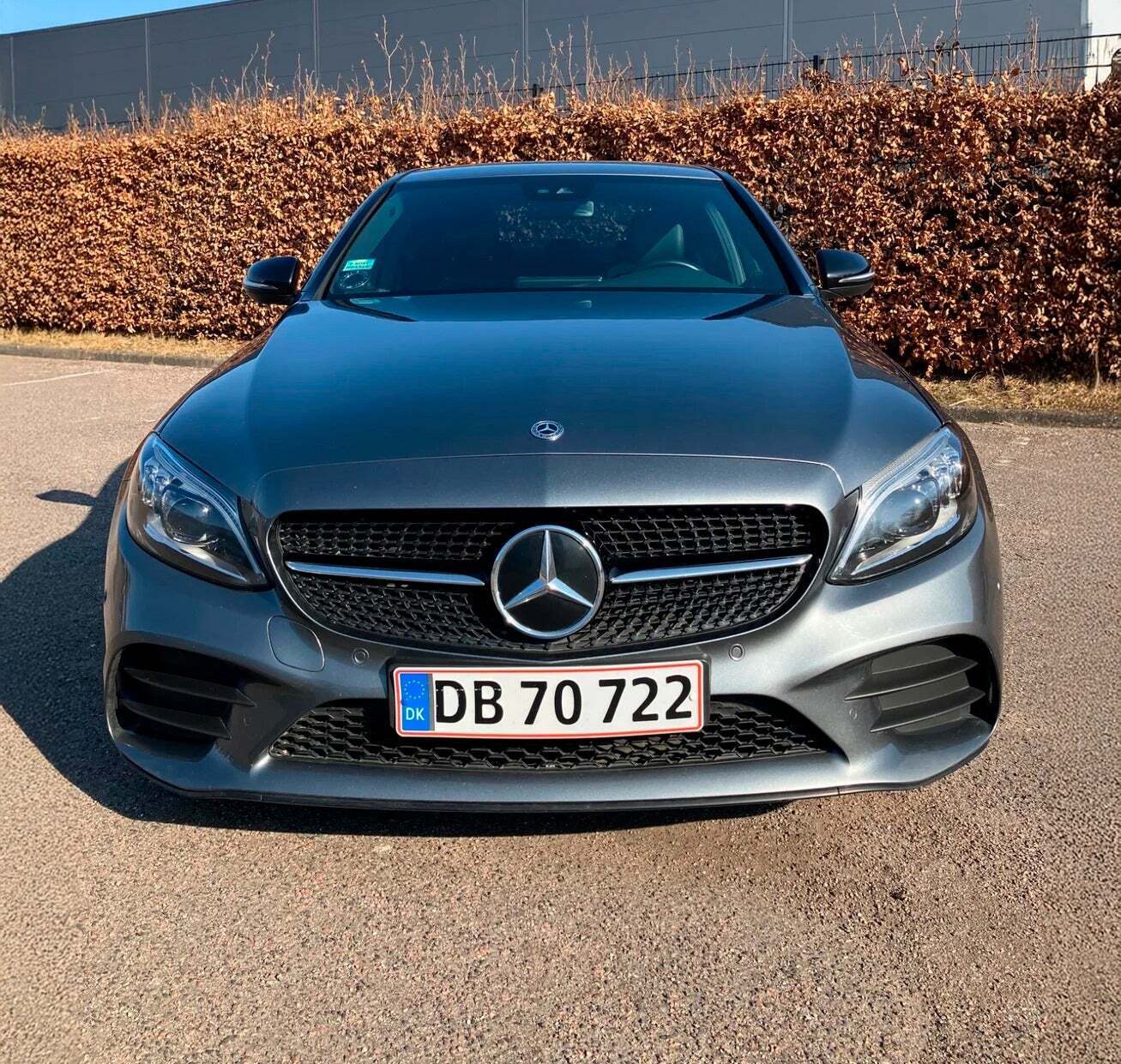 Grå Mercedes C220 d fra 2020