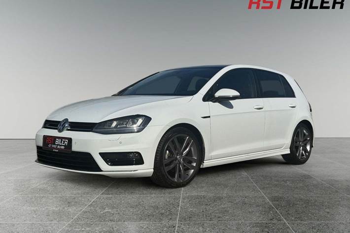 Hvid VW Golf VII fra 2017 set udefra