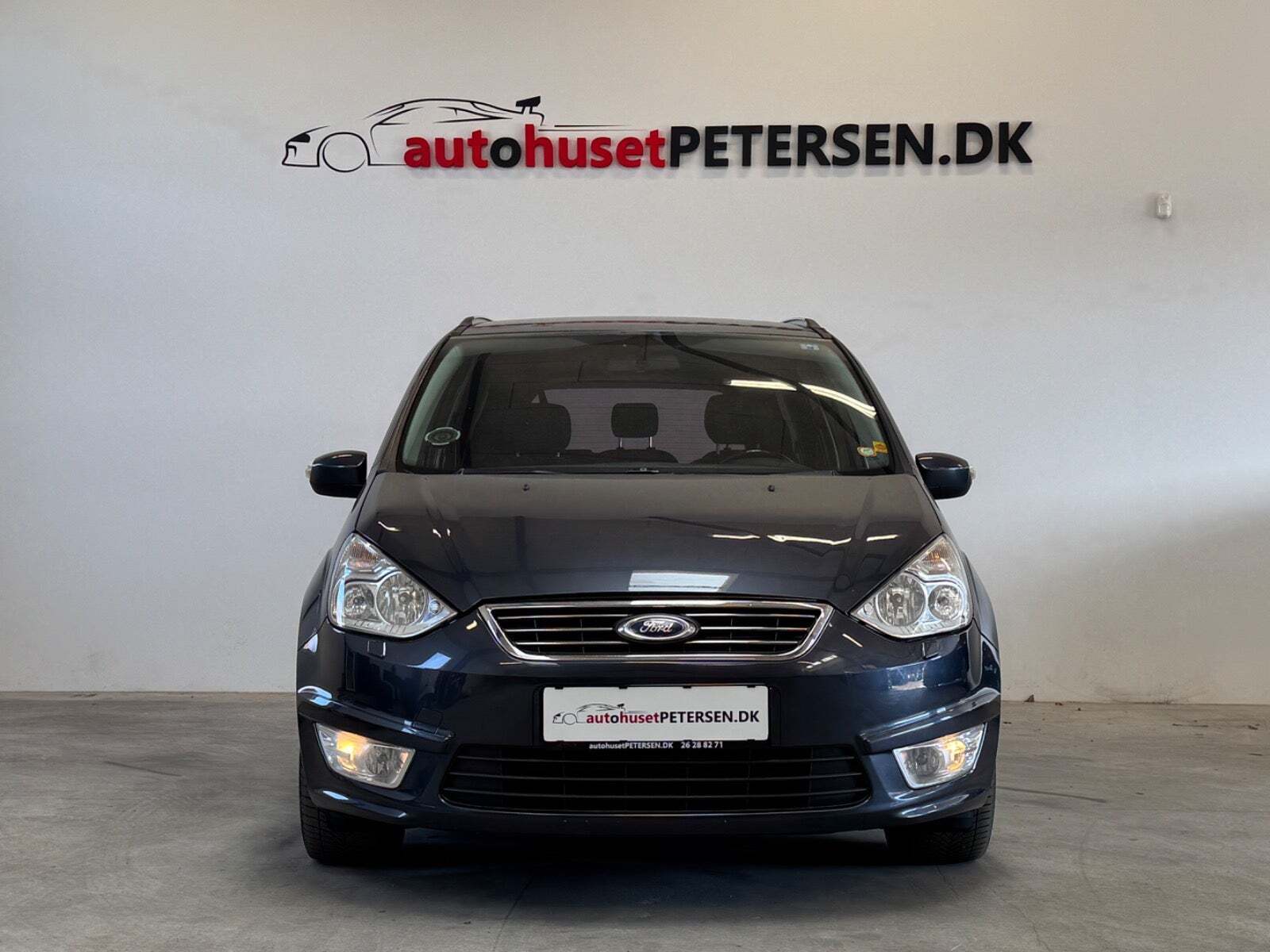 Sort Ford Galaxy fra 2010