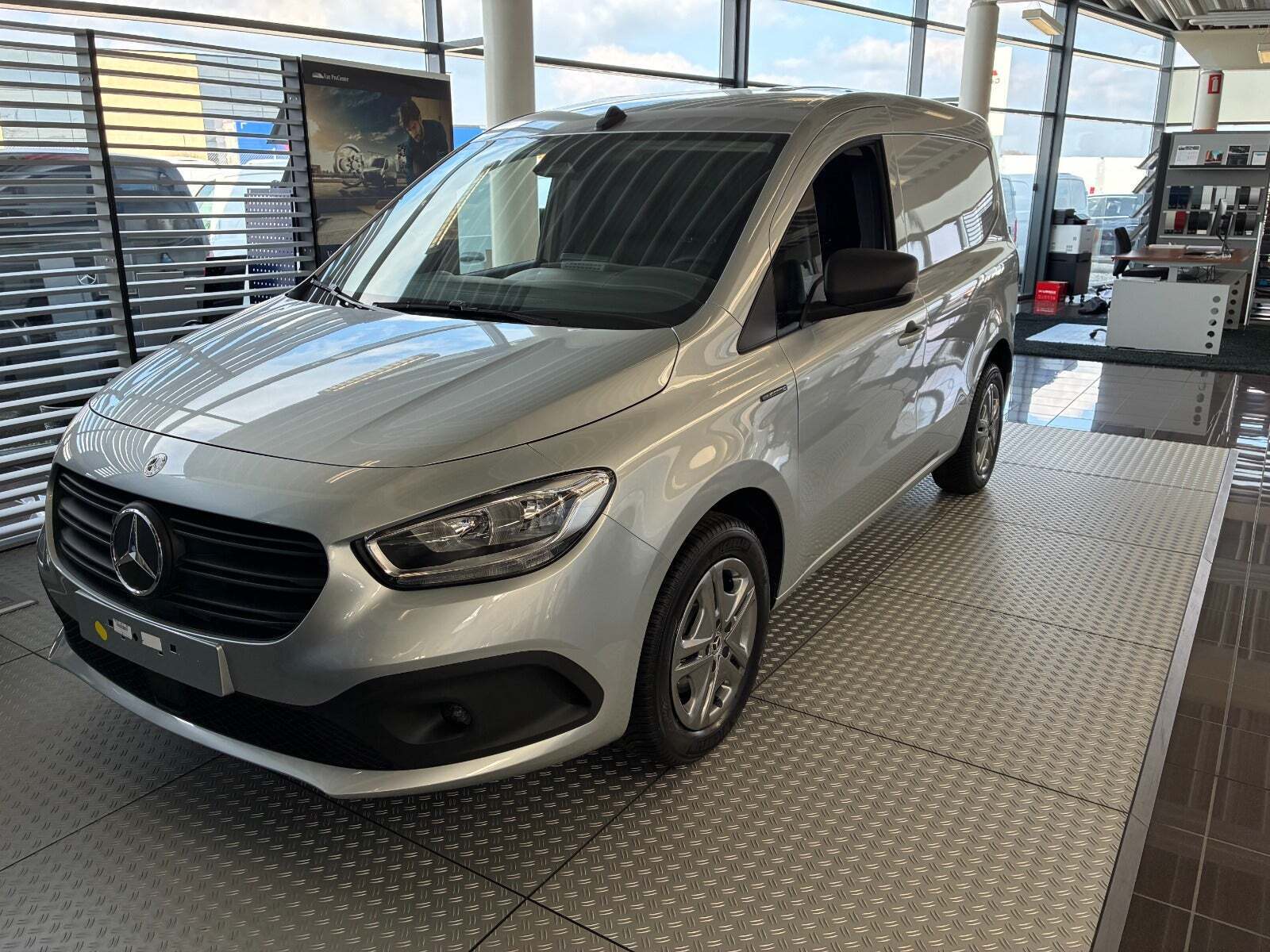 Mercedes eCitan A2 PRO Van