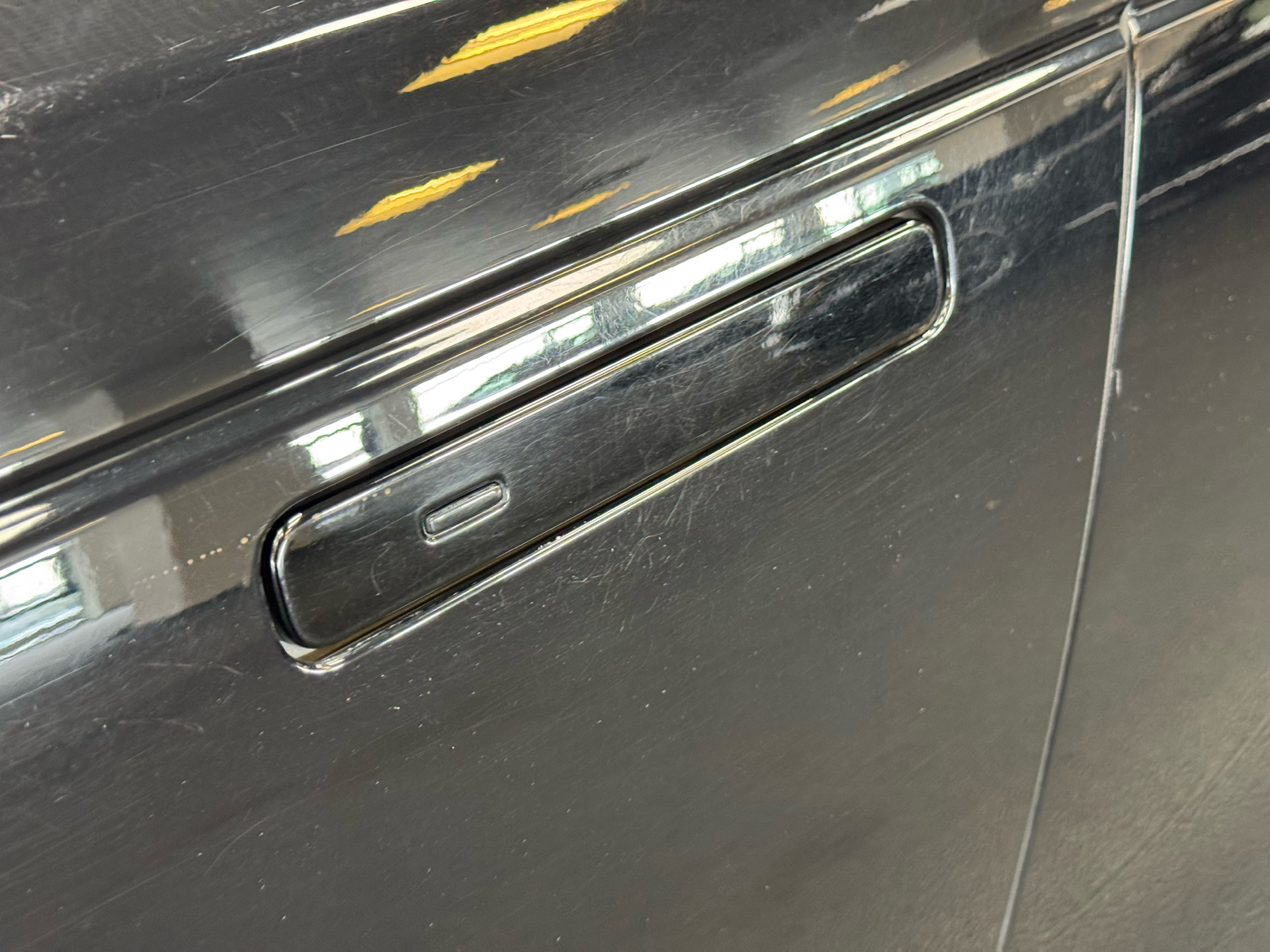 Sort Land Rover Range Rover Velar fra 2018