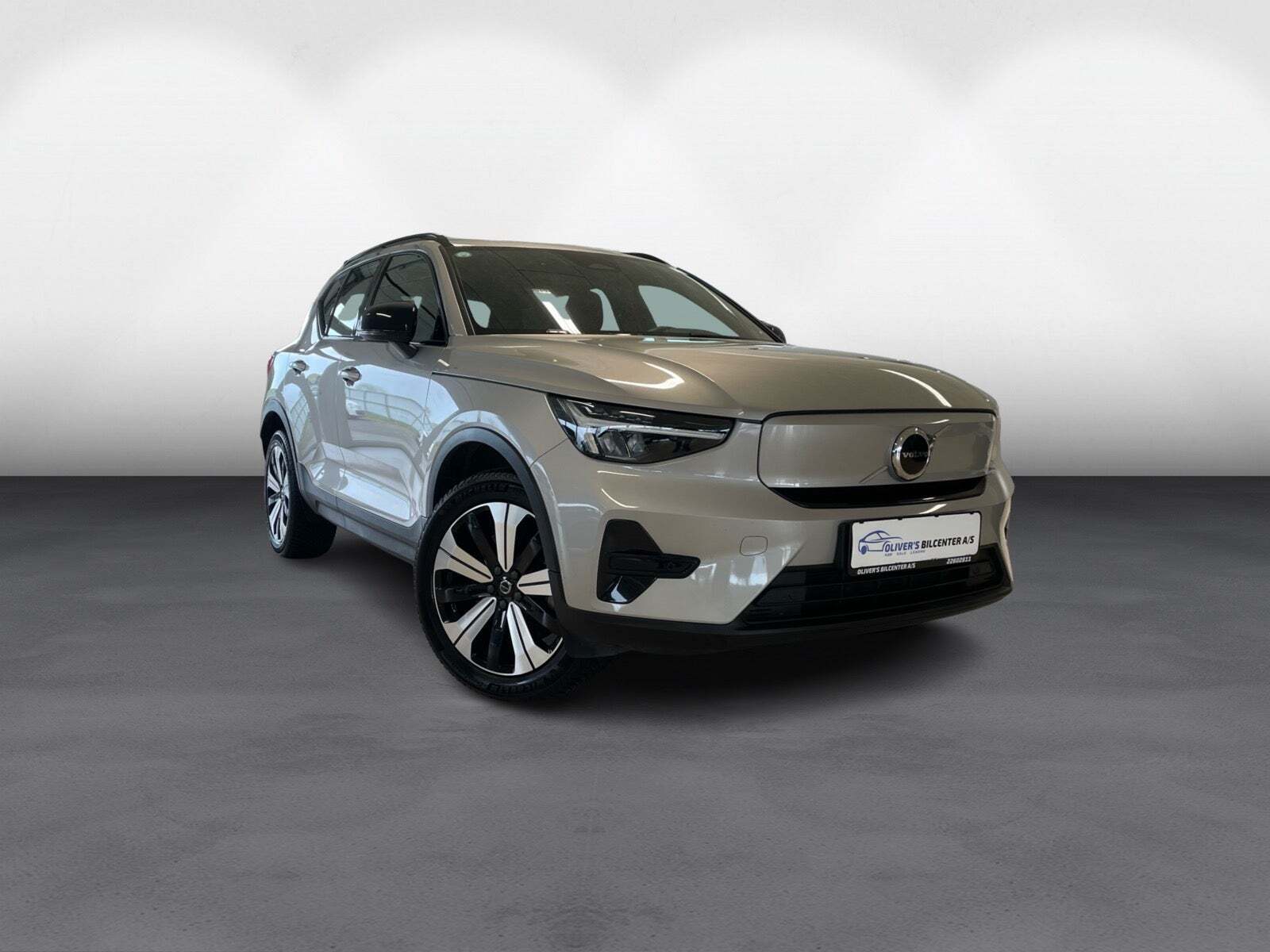undefined Volvo XC40 fra 2022 set udefra