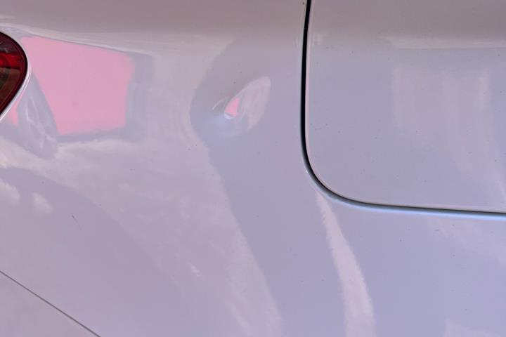 Hvid Seat Leon fra 2016