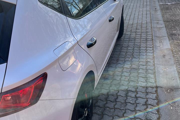 Hvid Seat Leon fra 2016