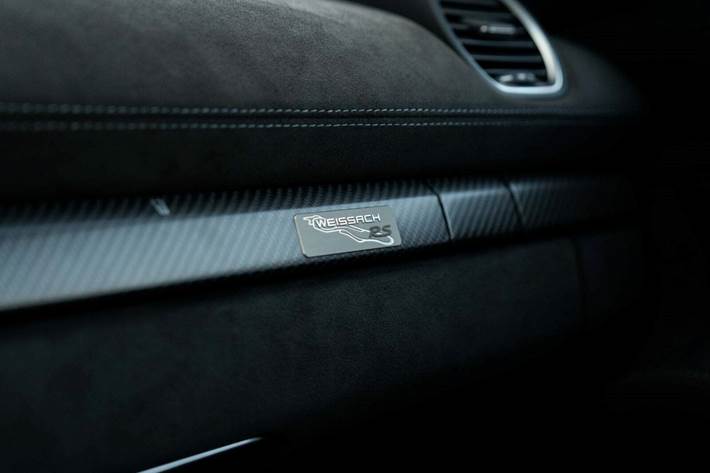 Sort Porsche 718 Cayman GT4 RS fra 2023