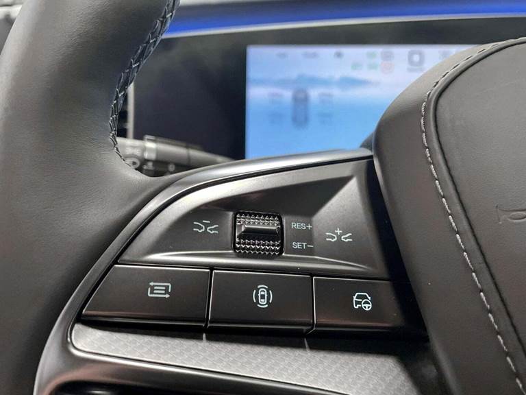 BYD Sealion 7