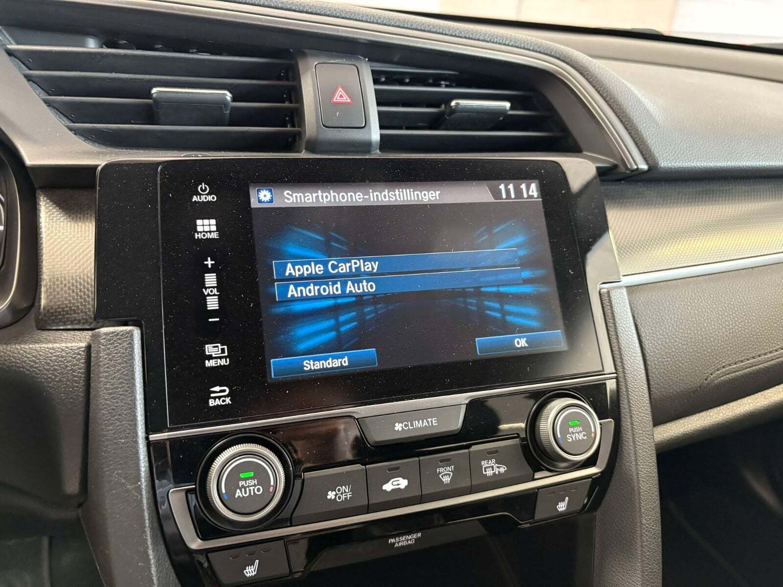 Rød Honda Civic fra 2017