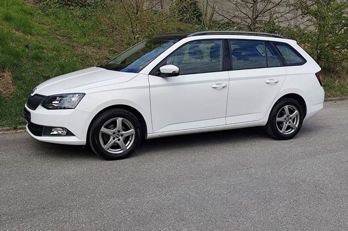Hvid Skoda Fabia fra 2015