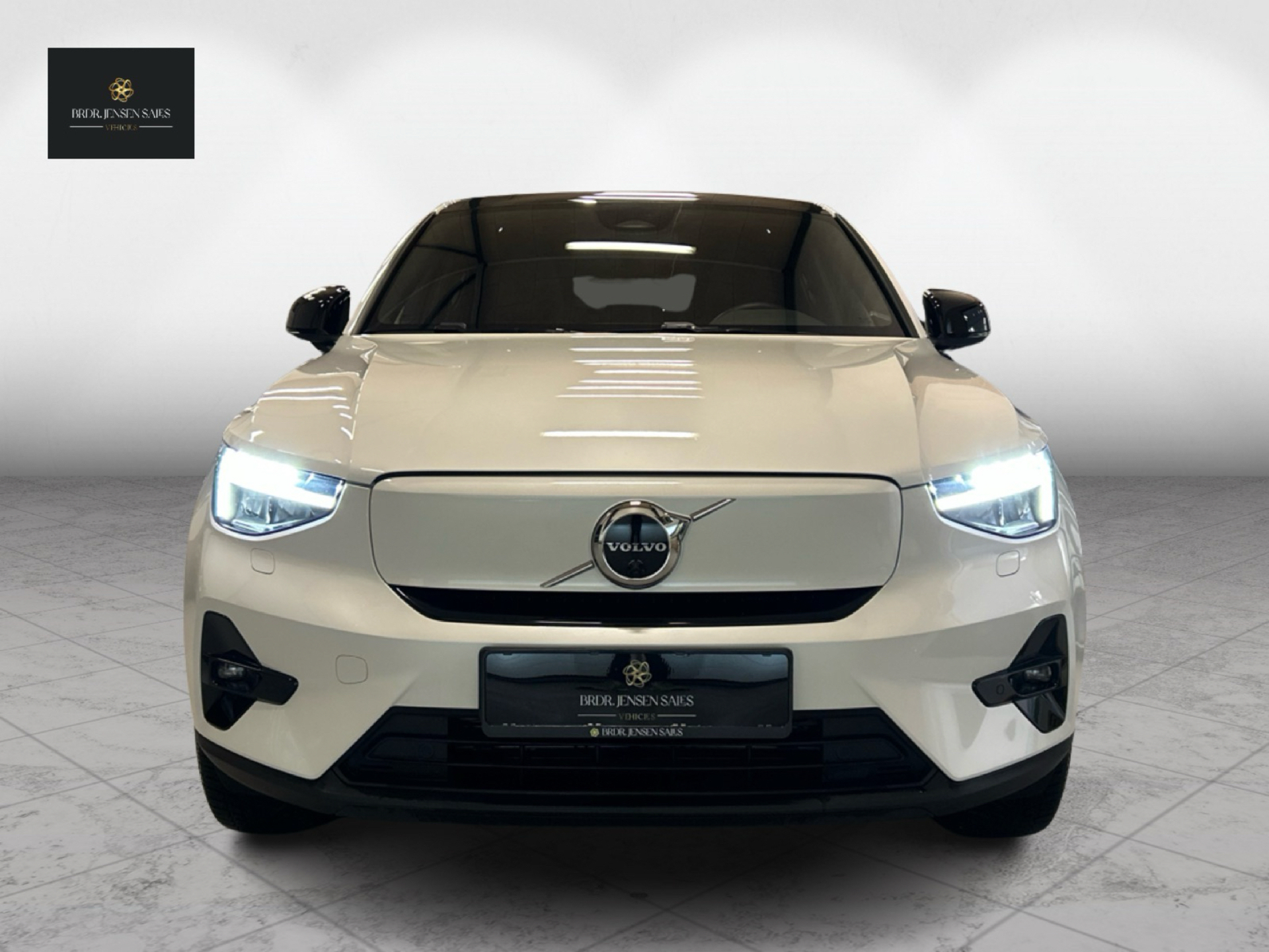 Hvid Volvo C40 fra 2023