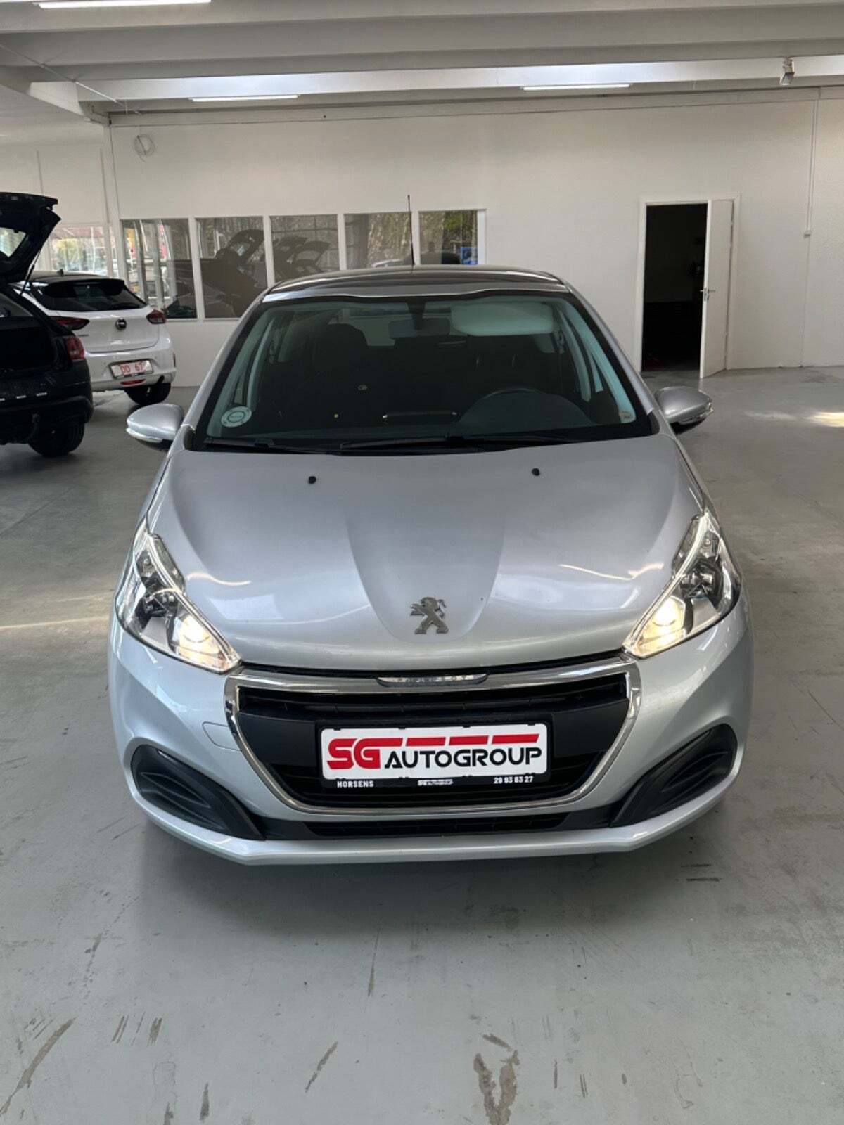 undefined Peugeot 208 fra 2016