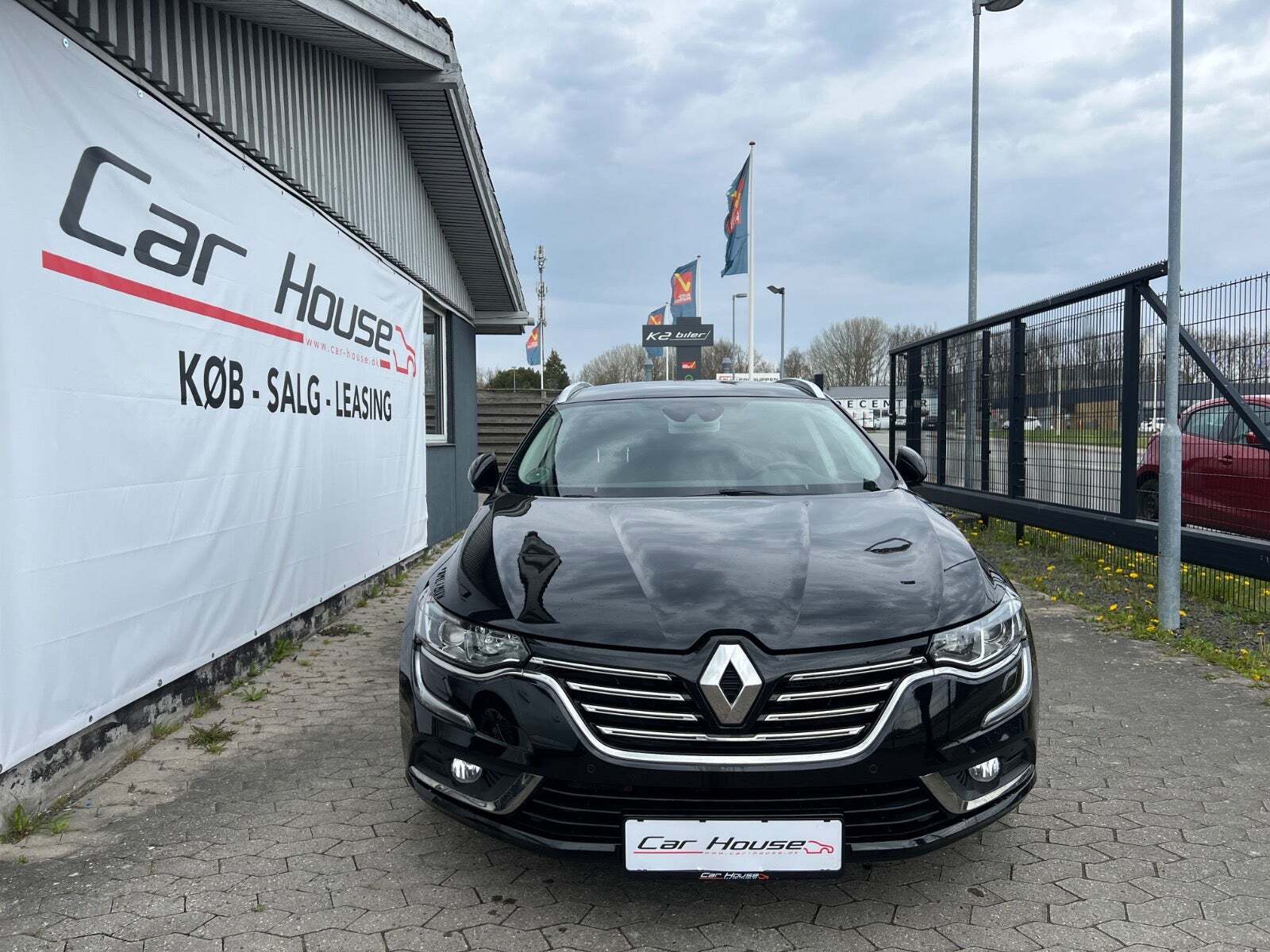 Sort Renault Talisman fra 2017