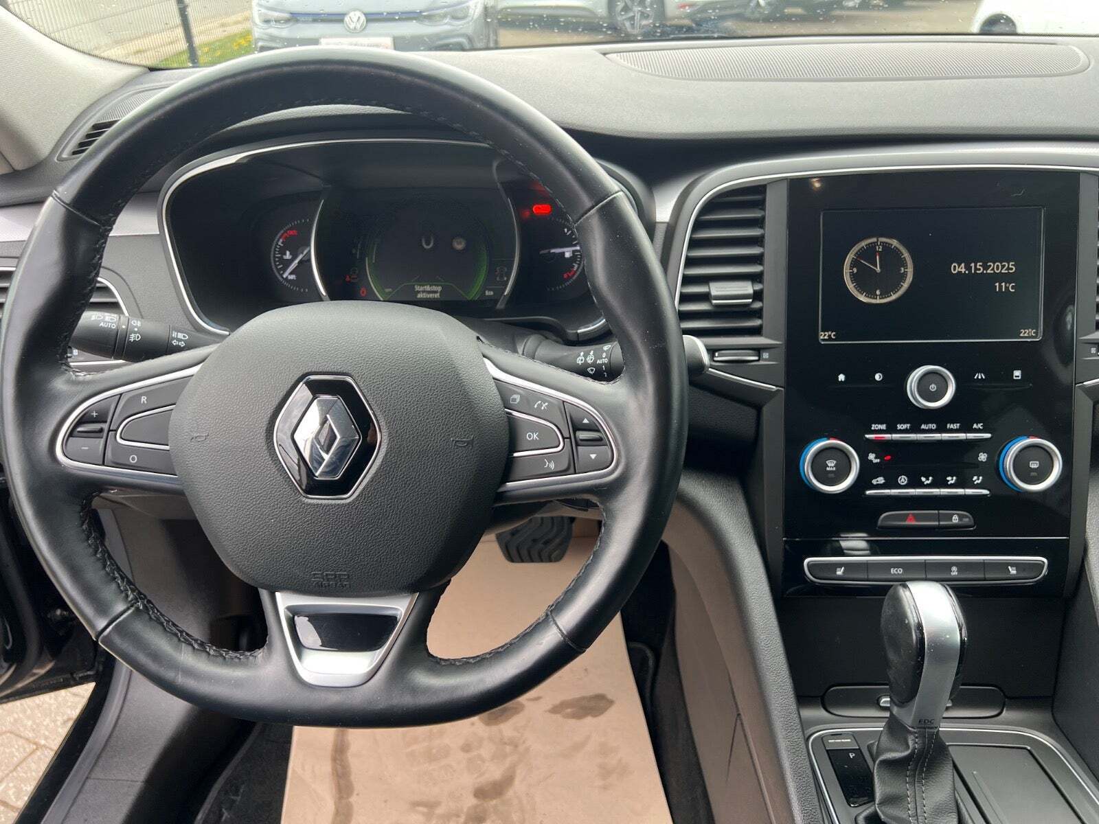 Sort Renault Talisman fra 2017