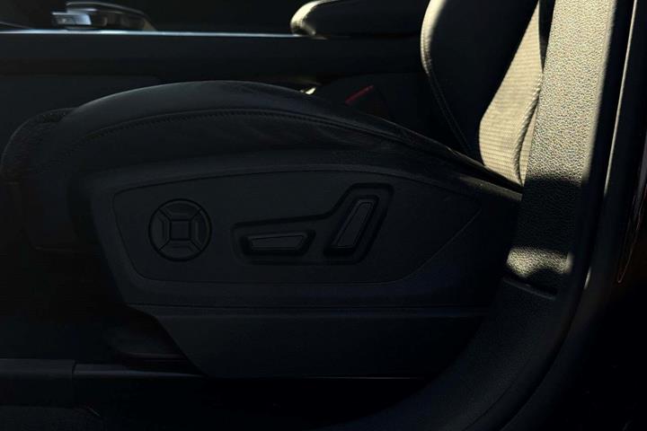 Sort Audi e-tron fra 2022