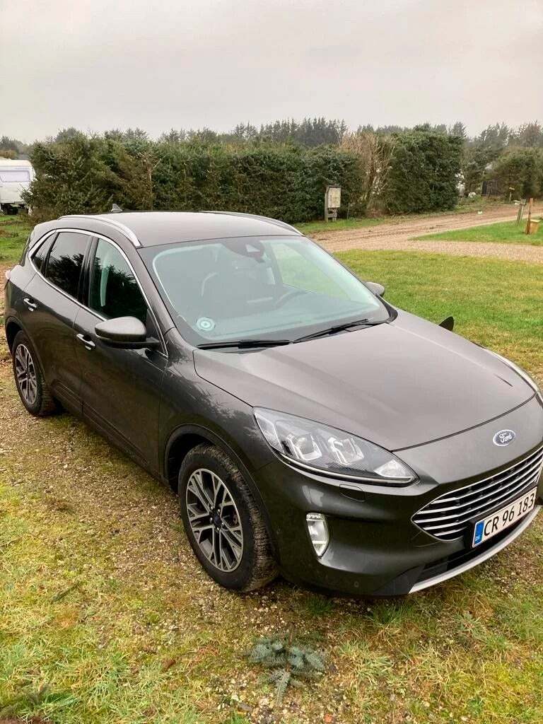 undefined Ford Kuga fra 2020 set udefra