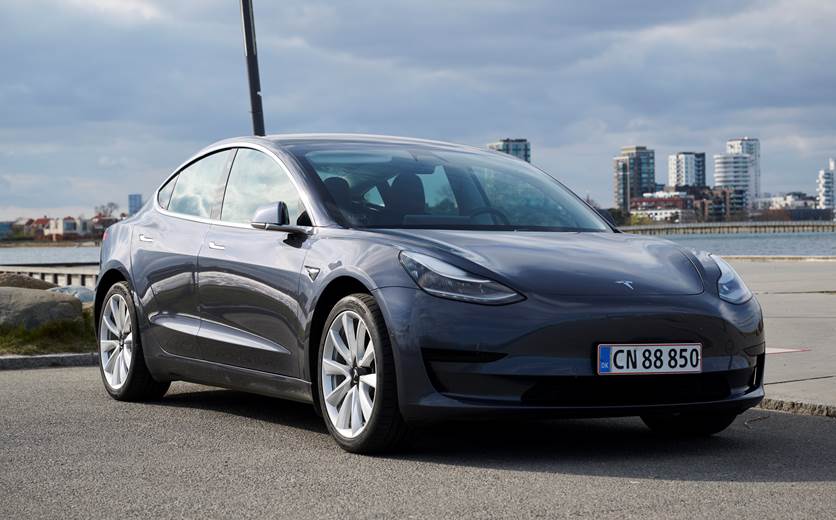 Tesla Model 3 Tesla Model 3 Standard Range+ RWD