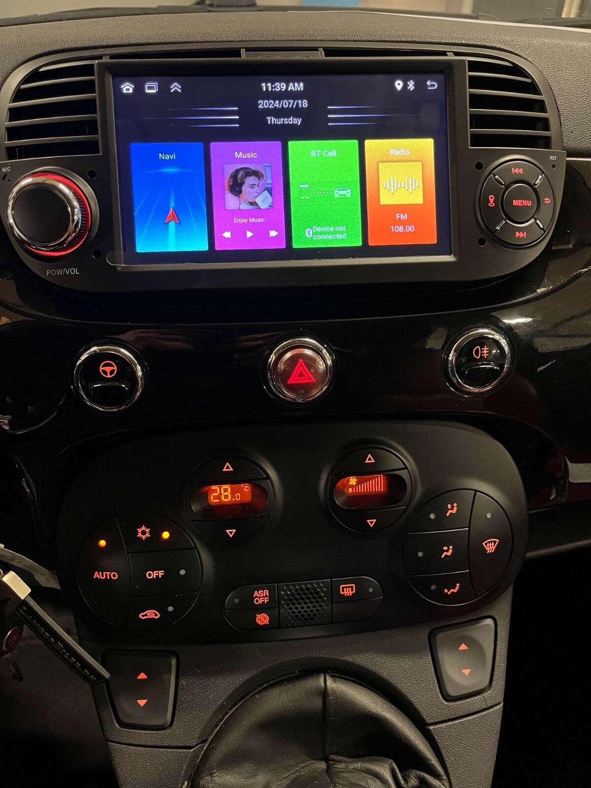 Rød Fiat 500C fra 2010