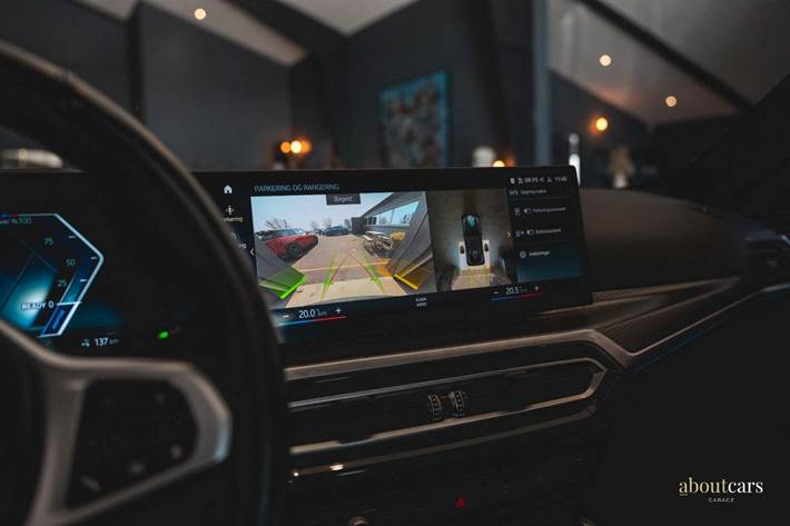 Grå BMW i4 fra 2022