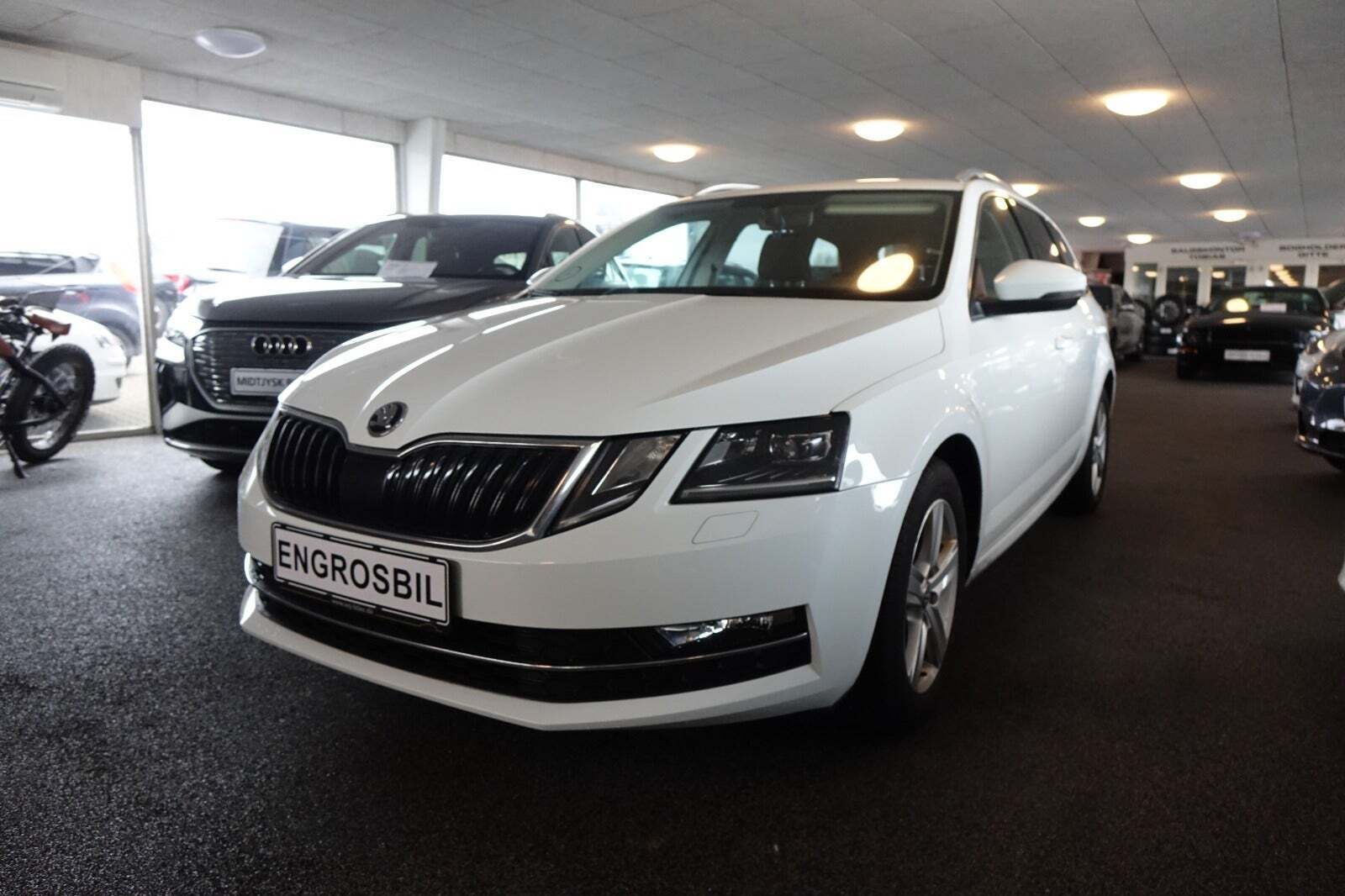 Hvid Skoda Octavia fra 2018