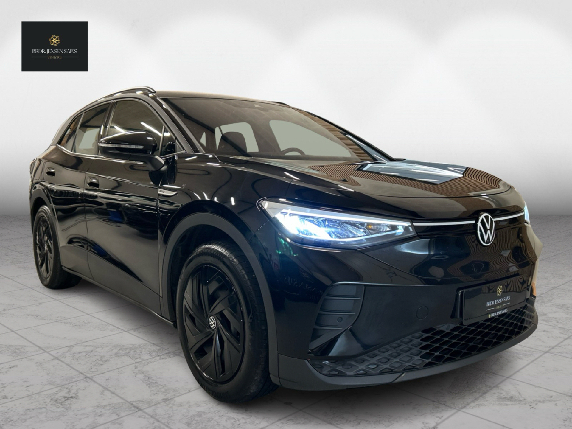 Sort VW ID.4 fra 2022 set udefra