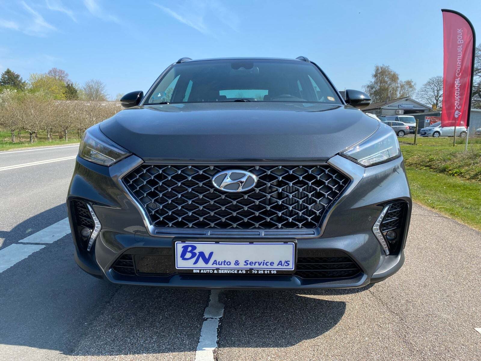 Grå Hyundai Tucson fra 2020 set udefra