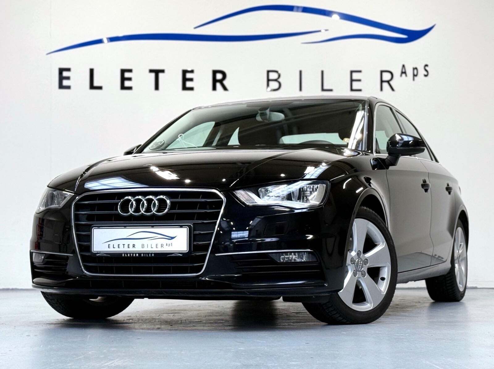 Sort Audi A3 fra 2015 set udefra