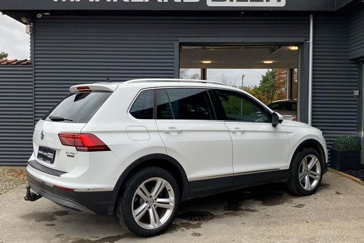Hvid VW Tiguan fra 2017