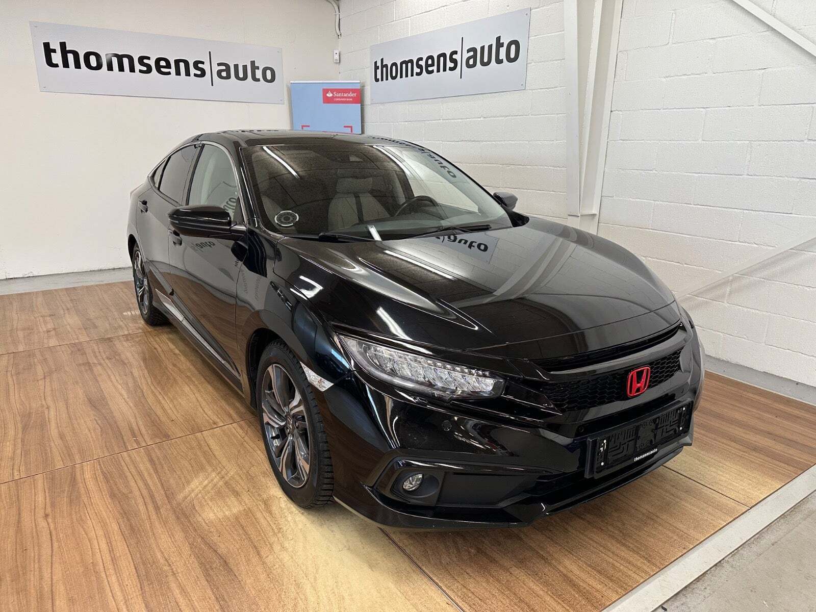 Sort Honda Civic fra 2020 set udefra