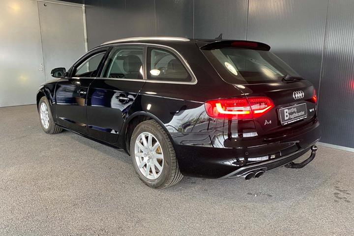 Sort Audi A4 fra 2015