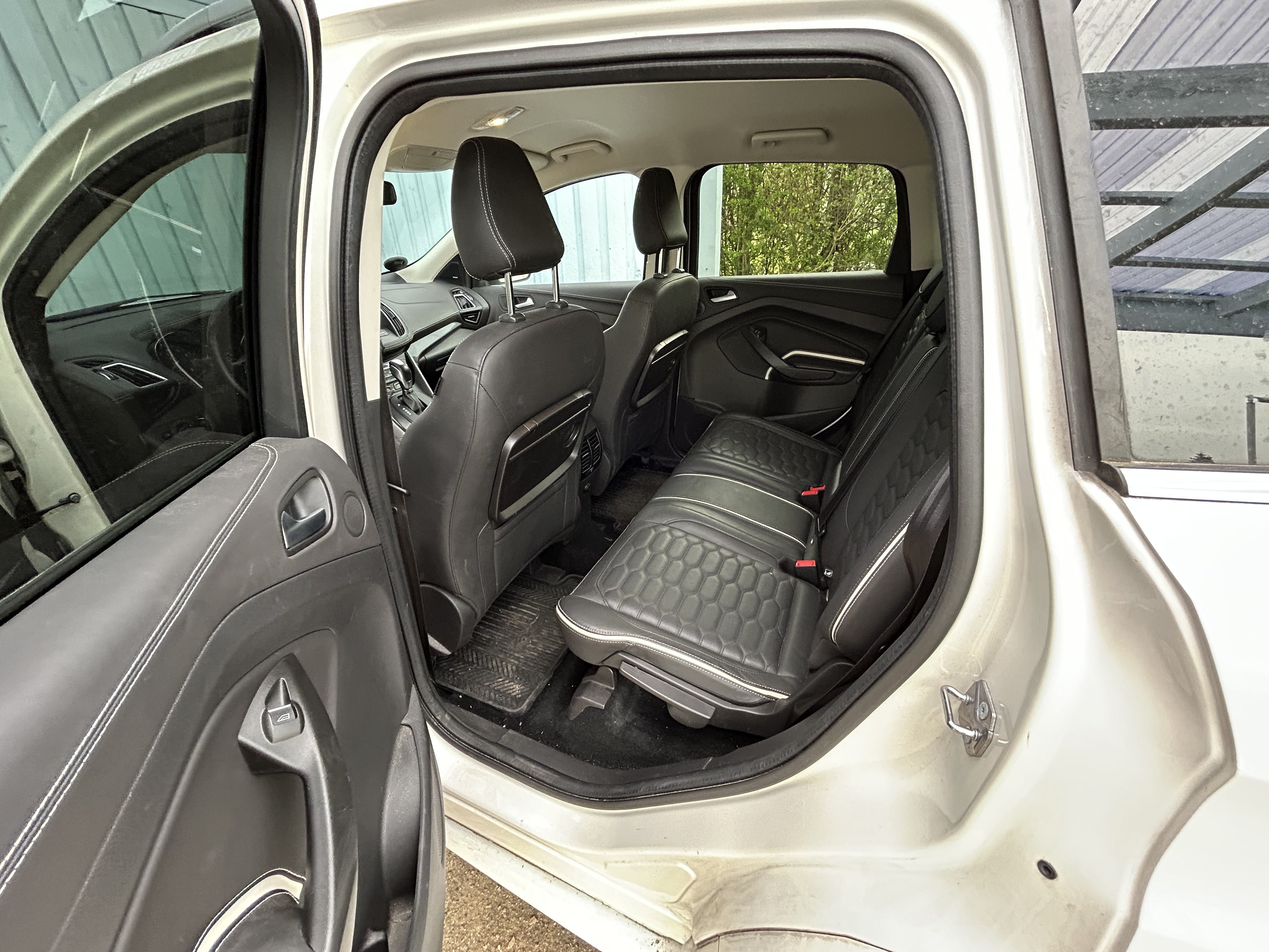 Hvid Ford Kuga fra 2018