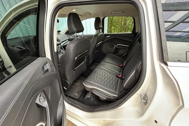 Hvid Ford Kuga fra 2018