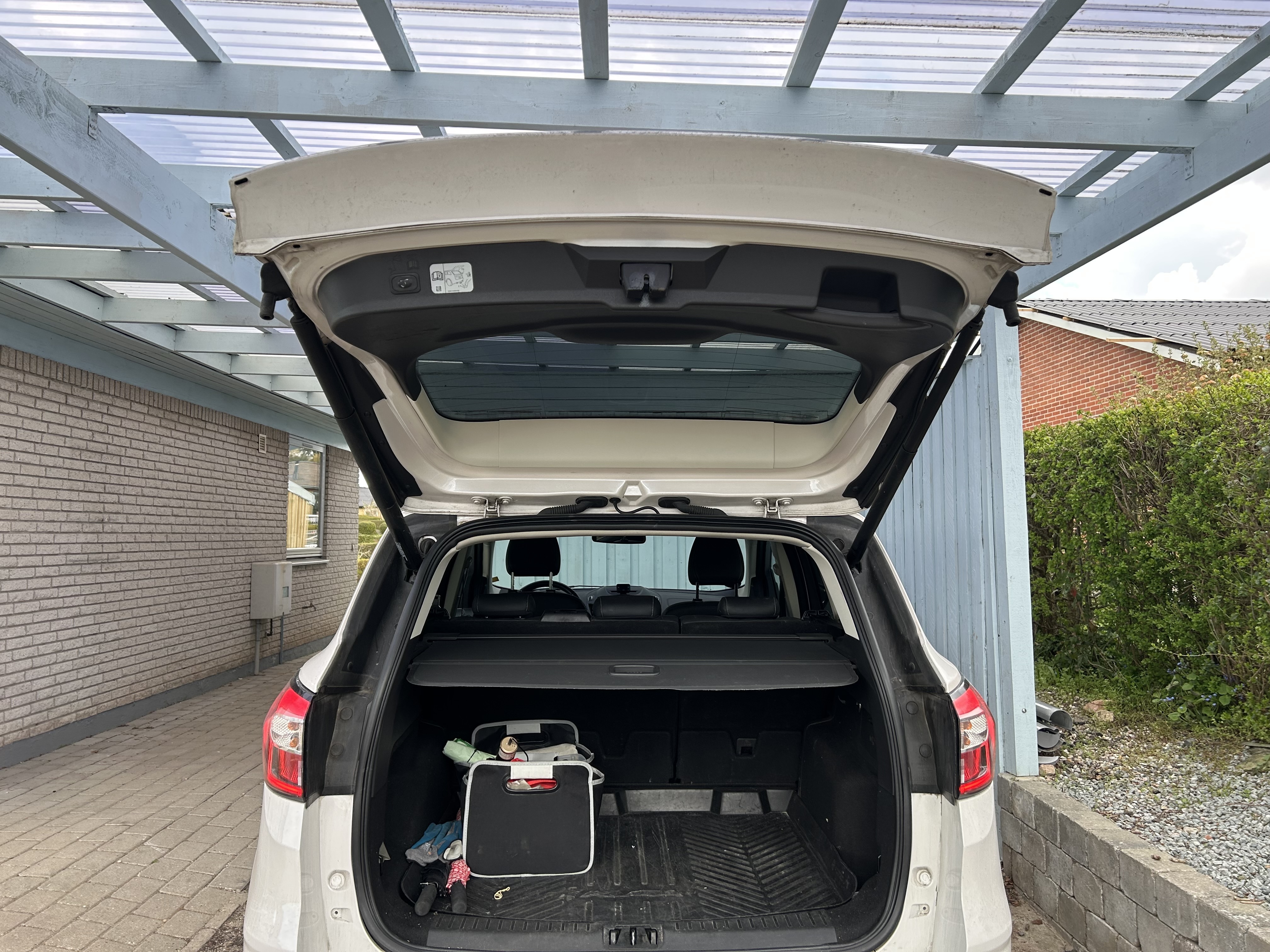 Hvid Ford Kuga fra 2018