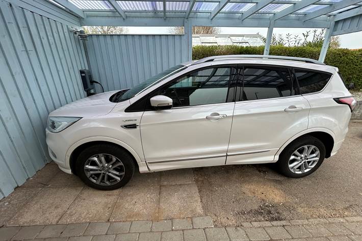 Hvid Ford Kuga fra 2018
