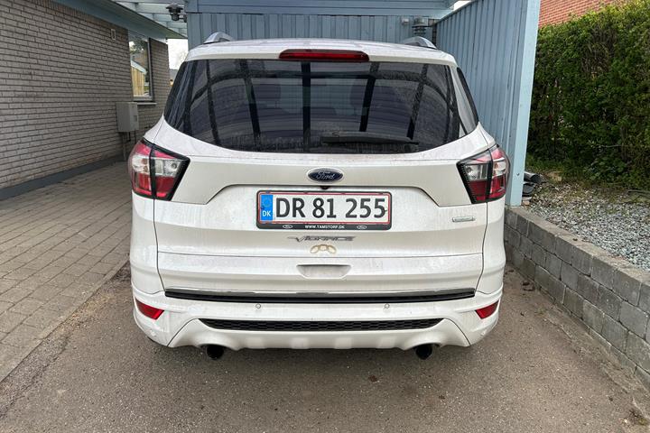 Hvid Ford Kuga fra 2018