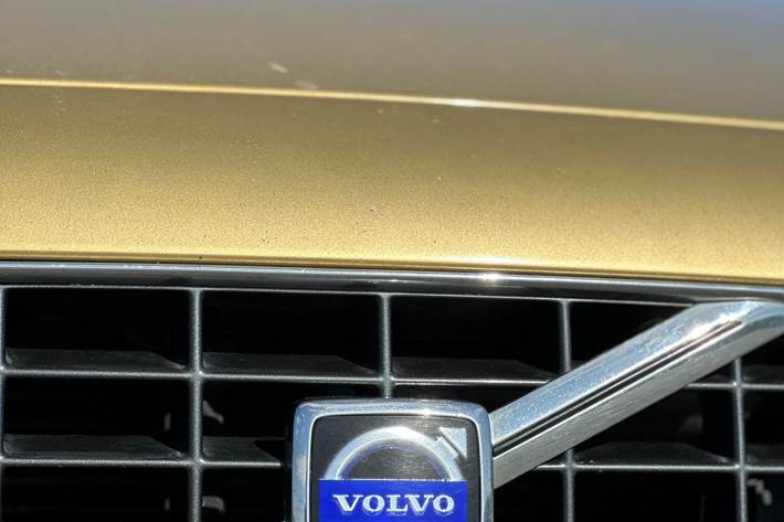 Guld Volvo S60 fra 2002
